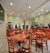 Days Hotel 2*